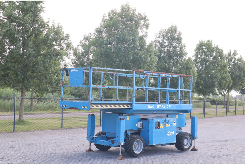Genie GS-3369 RT | 12 METER | 454 kg - Ножична работна платформа: снимка 5 Genie GS-3369 RT | 12 METER | 454 kg - Ножична работна платформа: снимка 5