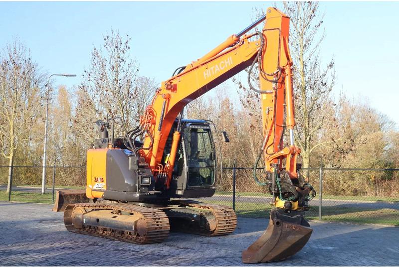 Hitachi ZX135 US-6 | ROTOTILT | DOZERBLADE | 2D GPS | 3X BUCKET - Верижен багер: снимка 5 Hitachi ZX135 US-6 | ROTOTILT | DOZERBLADE | 2D GPS | 3X BUCKET - Верижен багер: снимка 5