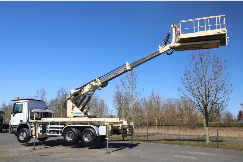 Mercedes-Benz Actros 2636 6X4 | TUNNEL PLATFORM | REMOTE DRIVING - Камион: снимка 2 Mercedes-Benz Actros 2636 6X4 | TUNNEL PLATFORM | REMOTE DRIVING - Камион: снимка 2