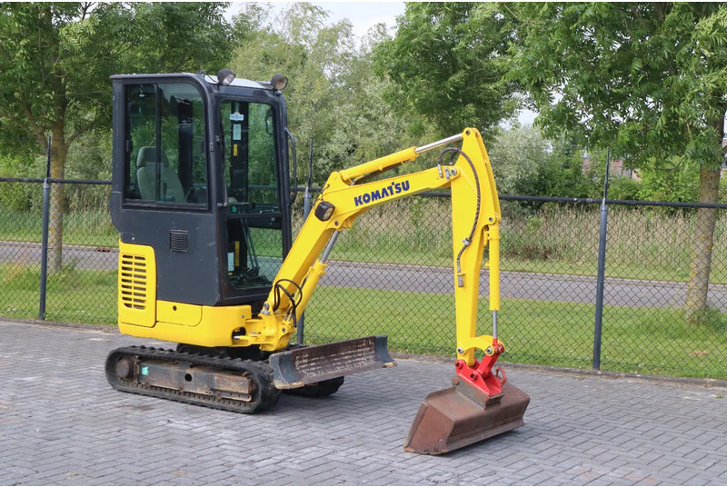 Komatsu PC16 R-3HS | 3X BUCKET | QUICK COUPLER | SWING BOOM - Мини багер: снимка 5 Komatsu PC16 R-3HS | 3X BUCKET | QUICK COUPLER | SWING BOOM - Мини багер: снимка 5