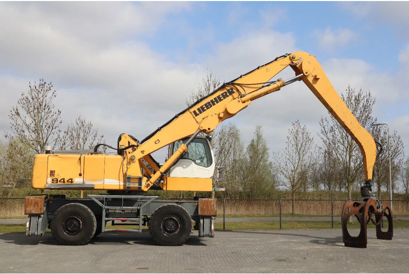 Liebherr A944 C HD | LOG GRAPPLE | HOLZGREIFER | TIMBER - Колесен багер: снимка 4 Liebherr A944 C HD | LOG GRAPPLE | HOLZGREIFER | TIMBER - Колесен багер: снимка 4