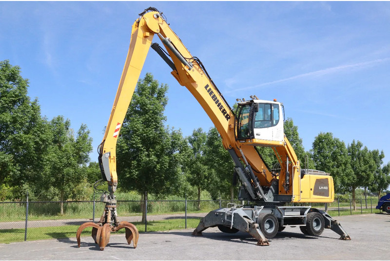 Liebherr LH 40 M LITRONIC | GRAB | QUICK COUPLER | 16 METER - Багер за манипулиране на материали: снимка 2 Liebherr LH 40 M LITRONIC | GRAB | QUICK COUPLER | 16 METER - Багер за манипулиране на материали: снимка 2