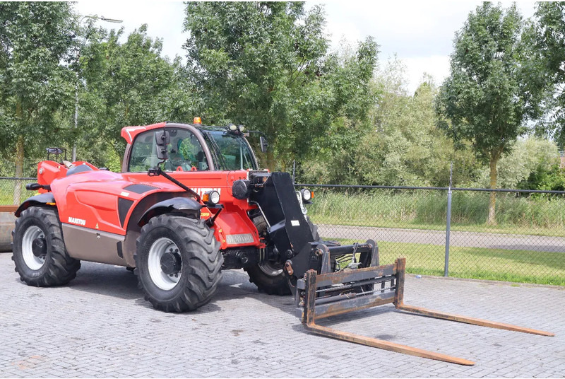 Manitou MLT 960 | SWING HYDR. QUICK COUPLER | HYDR. FORKS | BUCKET - Телескопичен товарач: снимка 5 Manitou MLT 960 | SWING HYDR. QUICK COUPLER | HYDR. FORKS | BUCKET - Телескопичен товарач: снимка 5