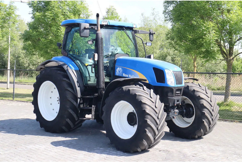 New Holland TS135A | 40 KM/H | 4X4 | SUPERSTEER - Трактор: снимка 5 New Holland TS135A | 40 KM/H | 4X4 | SUPERSTEER - Трактор: снимка 5