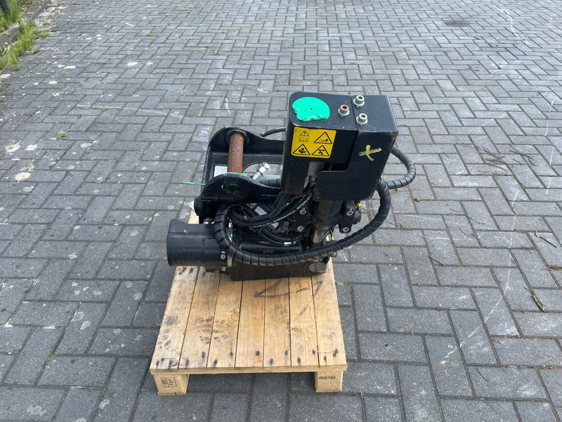 STEELWRIST X06 S40 | TILT ROTATOR | VLS | FPL | RF | NEW / UNUSED - Тилтротатор за Строителна техника: снимка 4 STEELWRIST X06 S40 | TILT ROTATOR | VLS | FPL | RF | NEW / UNUSED - Тилтротатор за Строителна техника: снимка 4