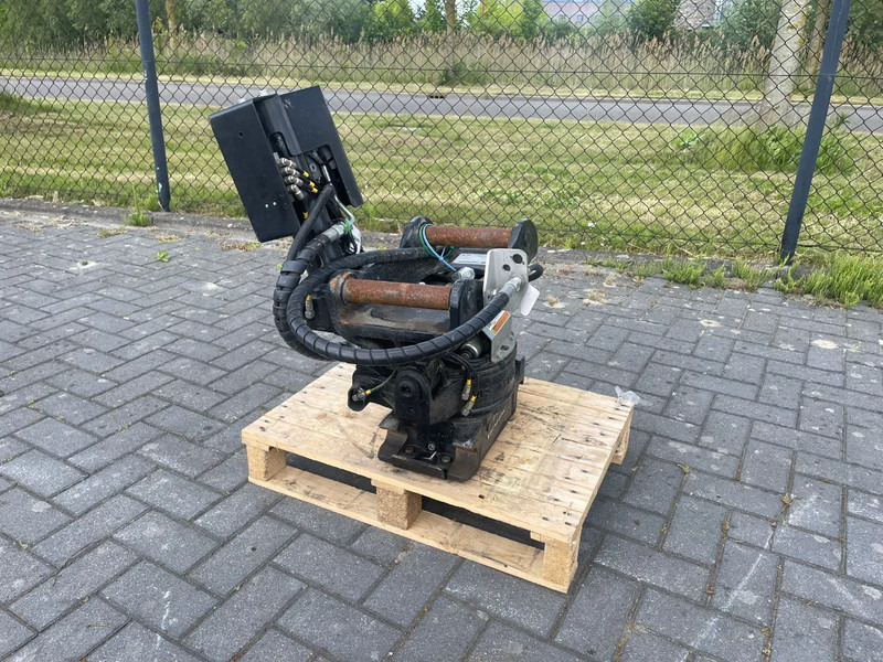 STEELWRIST X06 S40 | TILT ROTATOR | VLS | FPL | RF | NEW / UNUSED - Тилтротатор за Строителна техника: снимка 1 STEELWRIST X06 S40 | TILT ROTATOR | VLS | FPL | RF | NEW / UNUSED - Тилтротатор за Строителна техника: снимка 1