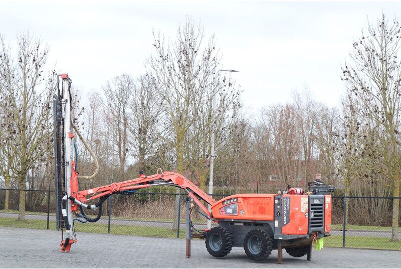 Sandvik COMMANDO DC130 Ri | SURFACE DRILLING RIG | REMOTE - Пробивна машина: снимка 3 Sandvik COMMANDO DC130 Ri | SURFACE DRILLING RIG | REMOTE - Пробивна машина: снимка 3