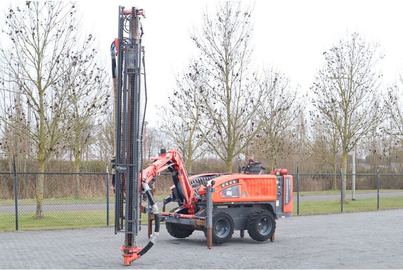 Sandvik COMMANDO DC130 Ri | SURFACE DRILLING RIG | REMOTE - Пробивна машина: снимка 2 Sandvik COMMANDO DC130 Ri | SURFACE DRILLING RIG | REMOTE - Пробивна машина: снимка 2