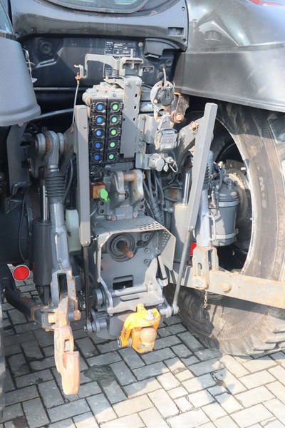 Трактор Valtra T234 D UNLIMITED | FRONT PTO | 53 KM/H | FULL OPTION: снимка 13
