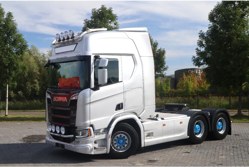 Scania R650 V8 NGS | 6X4 | RETARDER | BIG AXLES | 80 TON | HYDR | EURO 6 - Влекач: снимка 1 Scania R650 V8 NGS | 6X4 | RETARDER | BIG AXLES | 80 TON | HYDR | EURO 6 - Влекач: снимка 1
