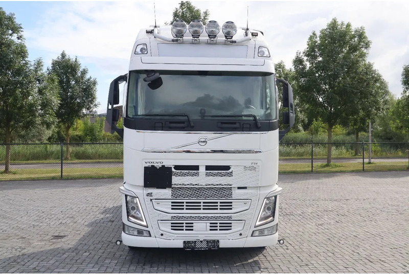 Volvo FH 13.540 | 6X2 | RETARDER | ADR | EURO 6 - Влекач: снимка 2 Volvo FH 13.540 | 6X2 | RETARDER | ADR | EURO 6 - Влекач: снимка 2