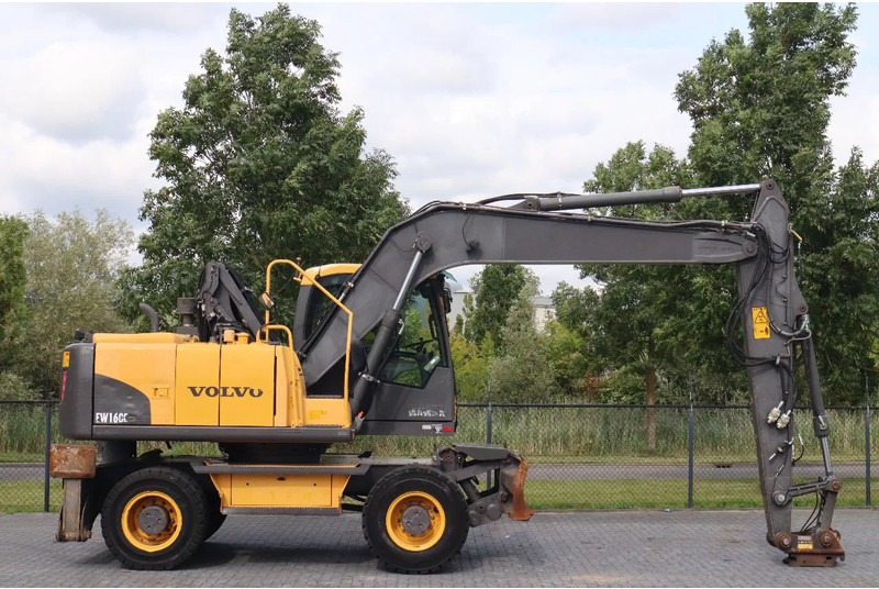 Volvo EW160 C | QUICK COUPLER | ELEVATING CABIN | UMSCHLAG - Багер за манипулиране на материали: снимка 4 Volvo EW160 C | QUICK COUPLER | ELEVATING CABIN | UMSCHLAG - Багер за манипулиране на материали: снимка 4