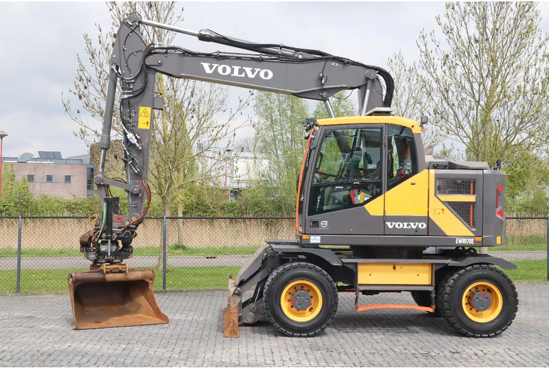 Volvo EWR 170 E | ROTOTILT | BUCKET | DOZERBLADE | TRAILER HYDR - Колесен багер: снимка 1 Volvo EWR 170 E | ROTOTILT | BUCKET | DOZERBLADE | TRAILER HYDR - Колесен багер: снимка 1