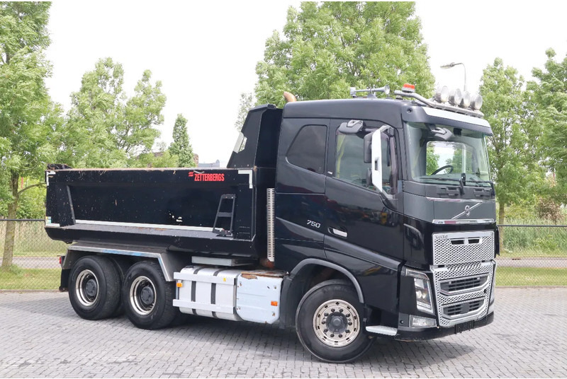 Volvo FH 16.750 | 6X4 | RETARDER | BIG AXLES | EURO 6 - Самосвал камион: снимка 3 Volvo FH 16.750 | 6X4 | RETARDER | BIG AXLES | EURO 6 - Самосвал камион: снимка 3