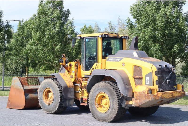 Volvo L120H | CDC | BBS | WEIGHT SYSTEM | QUICK COUPLER | BUCKET - Колесен товарач: снимка 3 Volvo L120H | CDC | BBS | WEIGHT SYSTEM | QUICK COUPLER | BUCKET - Колесен товарач: снимка 3
