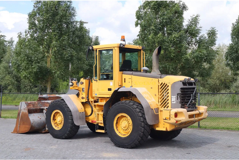 Volvo L70E | BUCKET | QUICK COUPLER | EXTRA FUNCT | AIRCO - Колесен товарач: снимка 3 Volvo L70E | BUCKET | QUICK COUPLER | EXTRA FUNCT | AIRCO - Колесен товарач: снимка 3