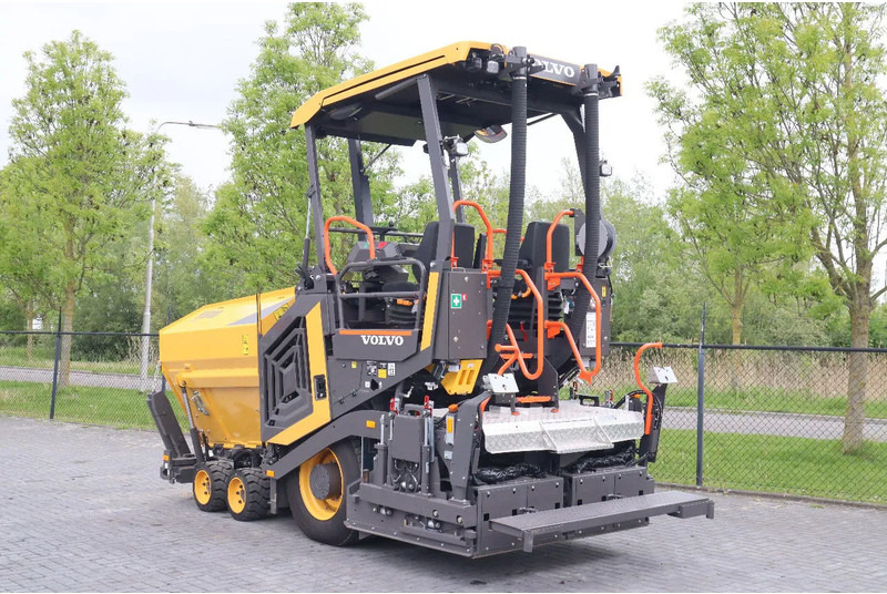 Volvo P2870 D ABG | ASPHALT PAVER | NEW / UNUSED | BOMAG BF300 - Техника за слагане на асфалт: снимка 3 Volvo P2870 D ABG | ASPHALT PAVER | NEW / UNUSED | BOMAG BF300 - Техника за слагане на асфалт: снимка 3