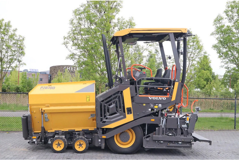 Volvo P2870 D ABG | ASPHALT PAVER | NEW / UNUSED | BOMAG BF300 - Техника за слагане на асфалт: снимка 1 Volvo P2870 D ABG | ASPHALT PAVER | NEW / UNUSED | BOMAG BF300 - Техника за слагане на асфалт: снимка 1