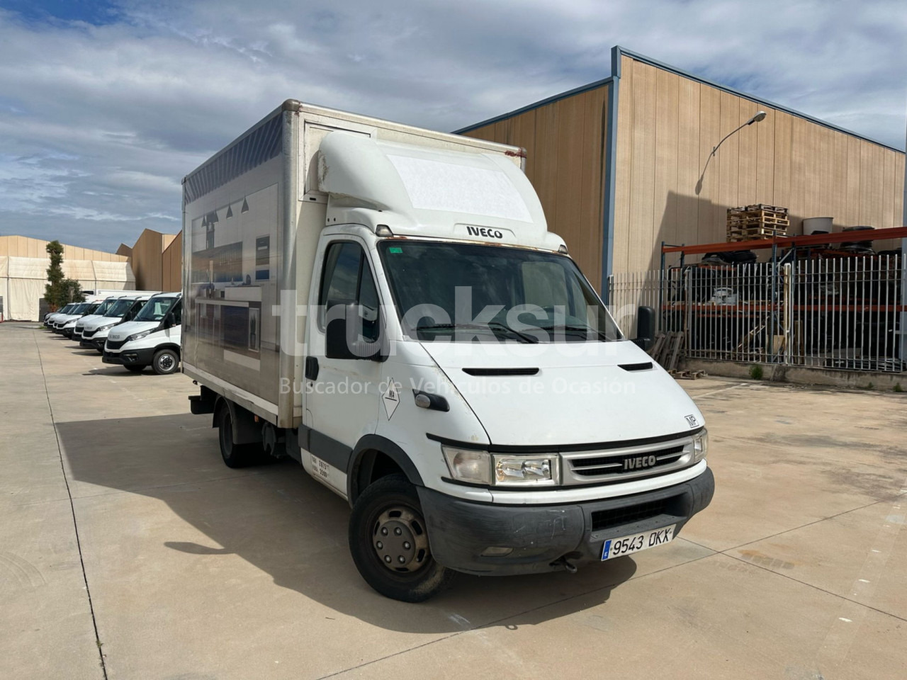 IVECO 35C14 - Лекотоварен автомобил фургон: снимка 2 IVECO 35C14 - Лекотоварен автомобил фургон: снимка 2