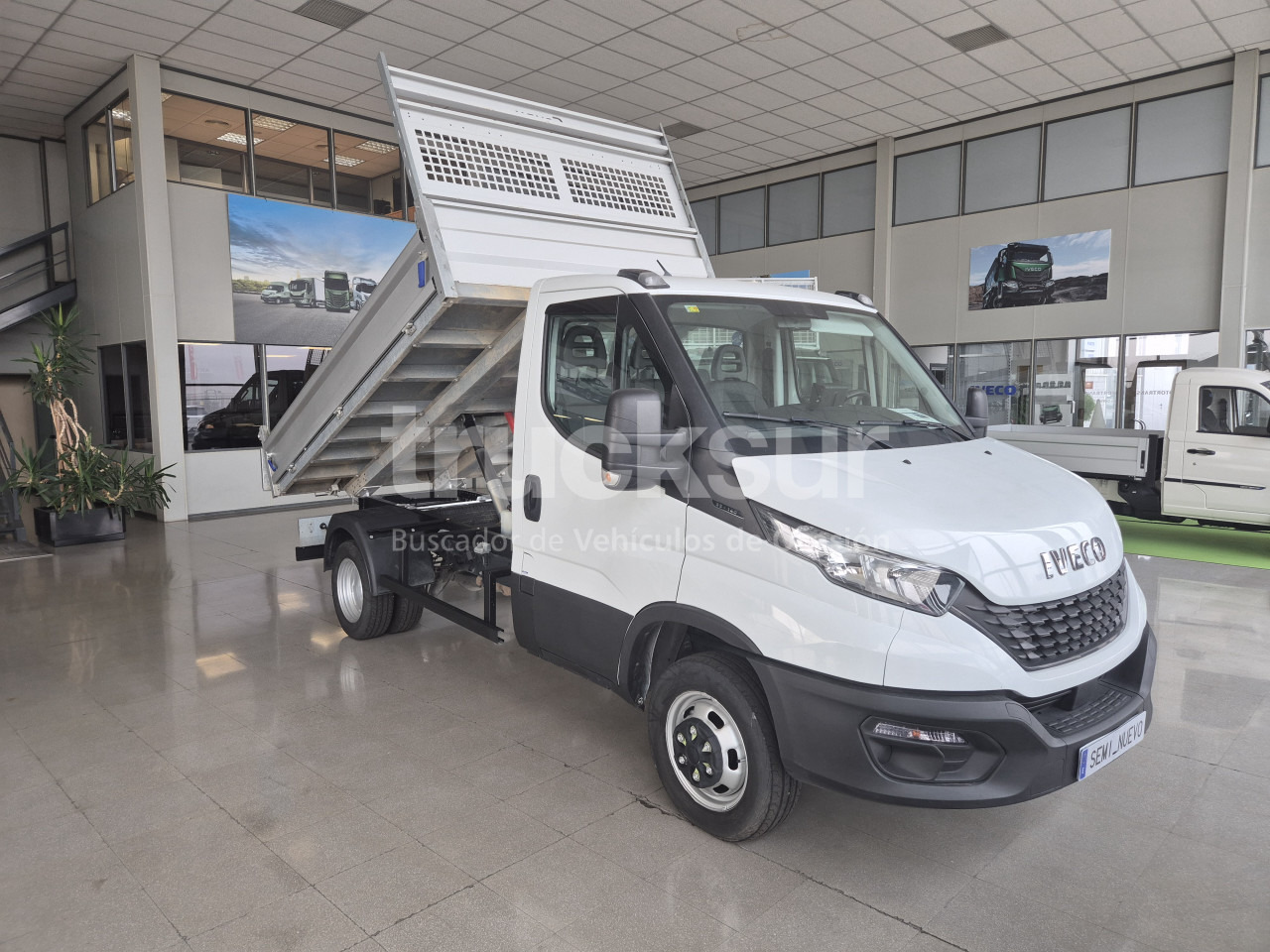 IVECO DAILY 35C14H - Бус самосвал: снимка 2 IVECO DAILY 35C14H - Бус самосвал: снимка 2