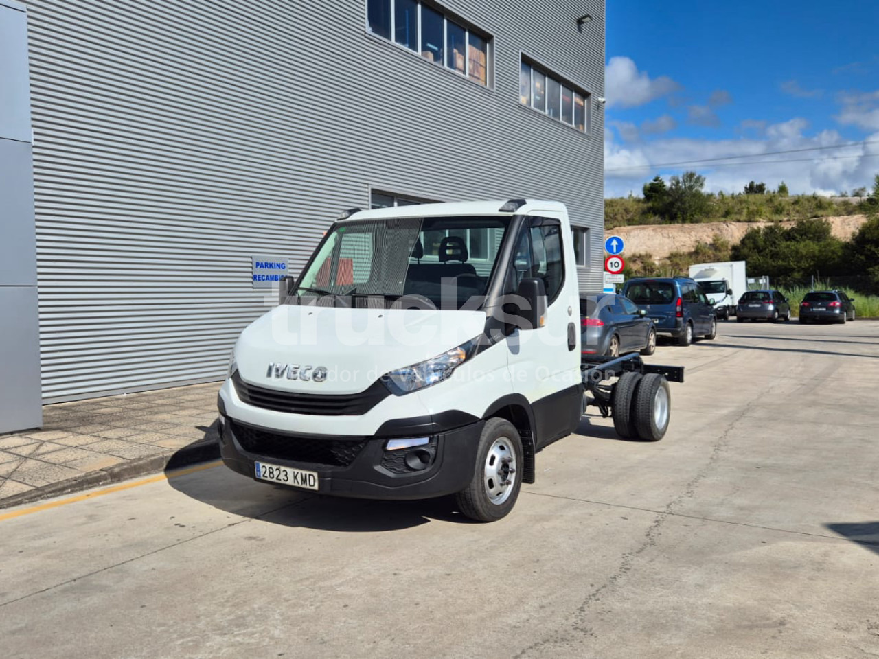 IVECO DAILY 35C15 - Шаси кабина: снимка 4 IVECO DAILY 35C15 - Шаси кабина: снимка 4