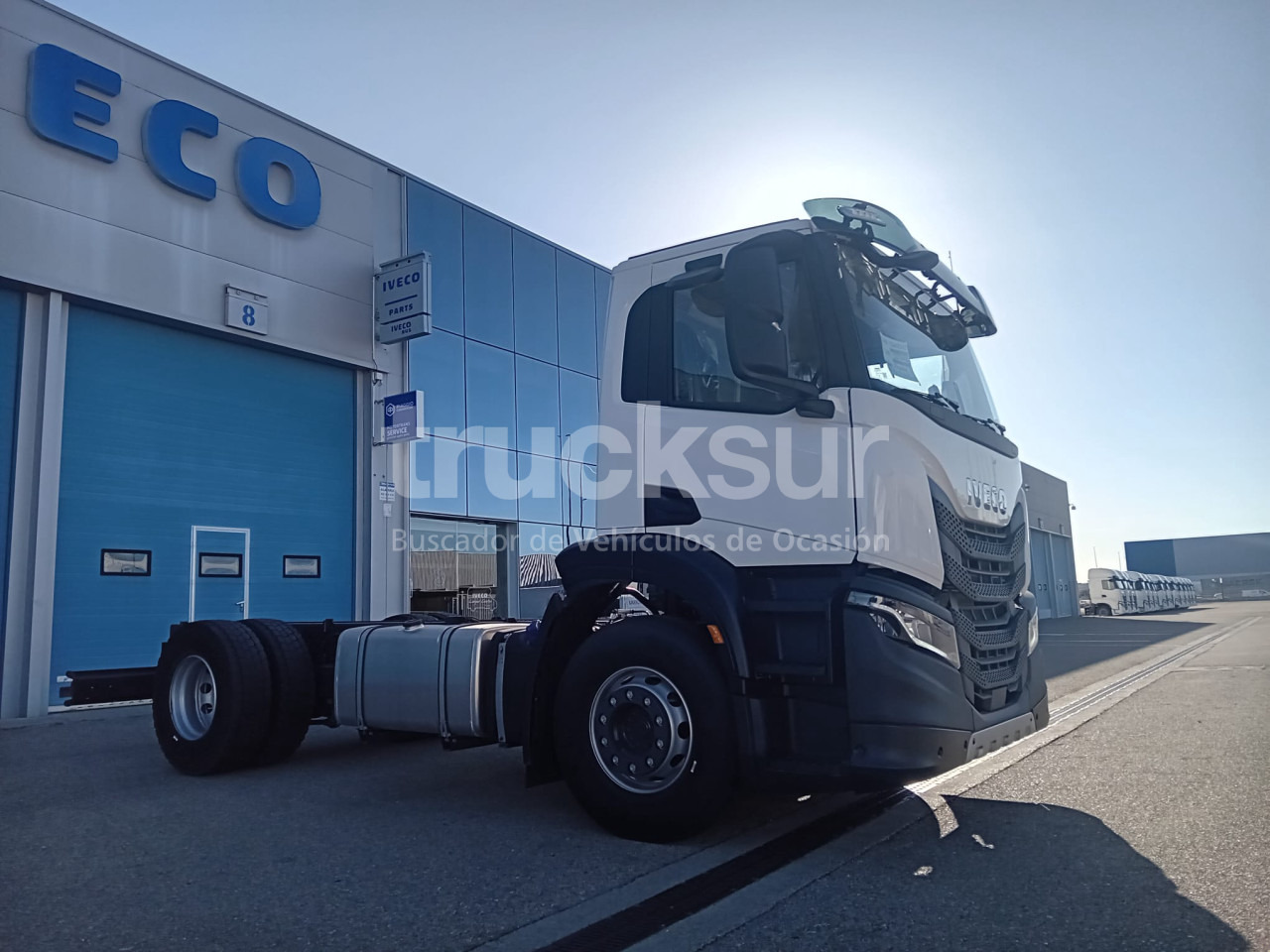 IVECO X-WAY 420 - Шаси кабина: снимка 2 IVECO X-WAY 420 - Шаси кабина: снимка 2