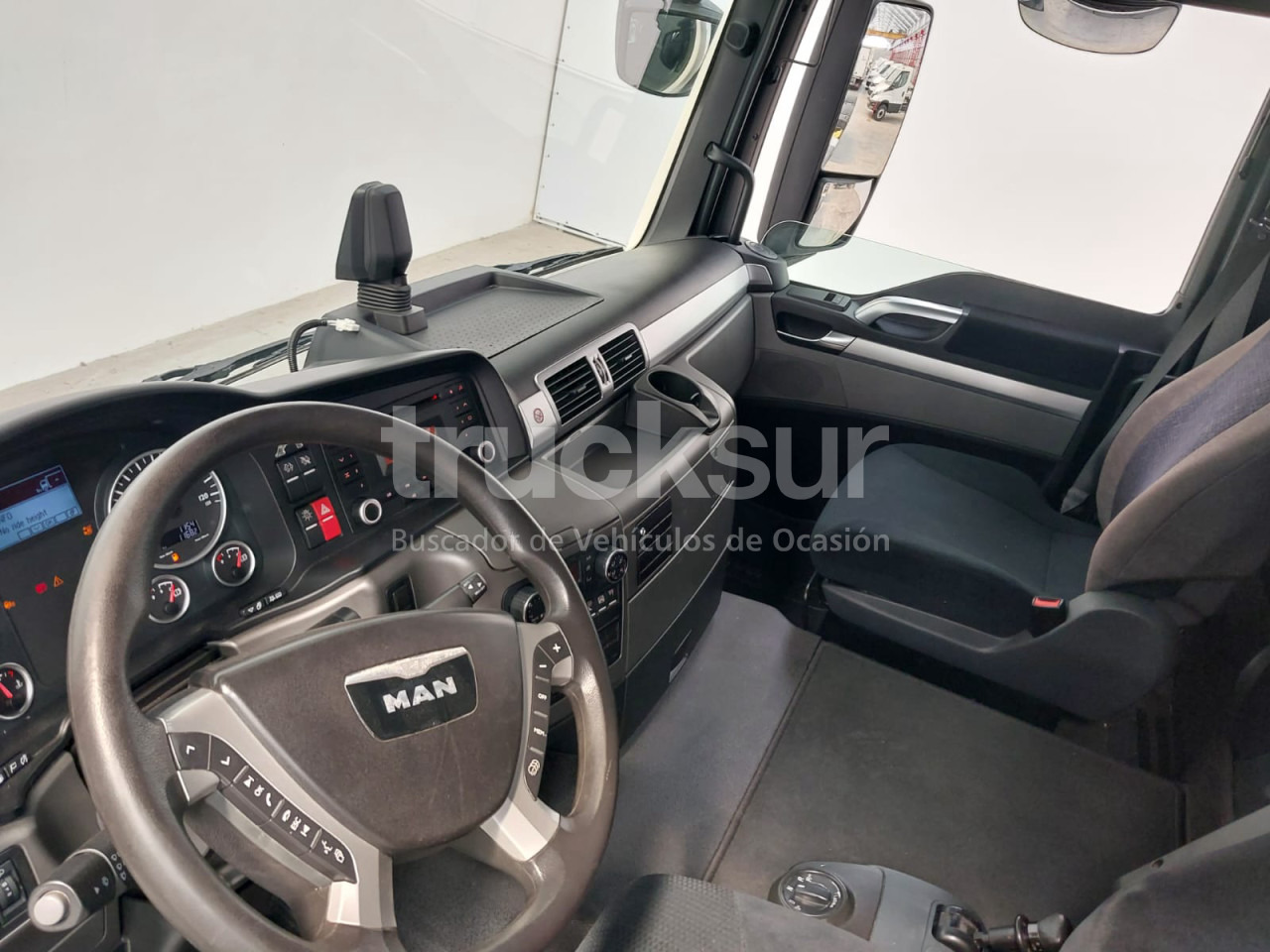 MAN TGS35.400 8X2*6 - Шаси кабина: снимка 5 MAN TGS35.400 8X2*6 - Шаси кабина: снимка 5