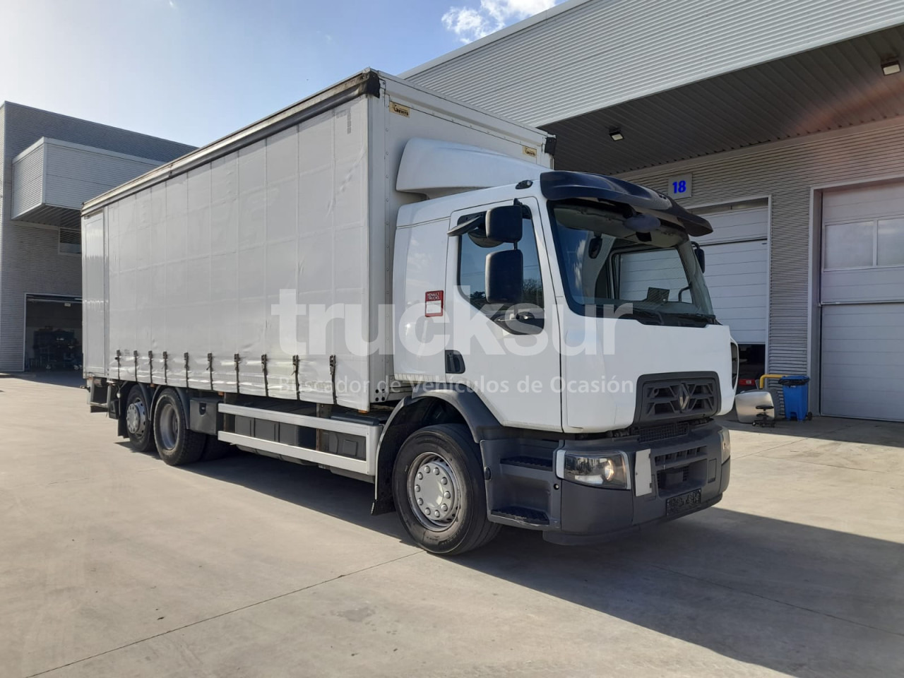 RENAULT D320.26 ejes 6x2*4 - Камион с брезент: снимка 2 RENAULT D320.26 ejes 6x2*4 - Камион с брезент: снимка 2