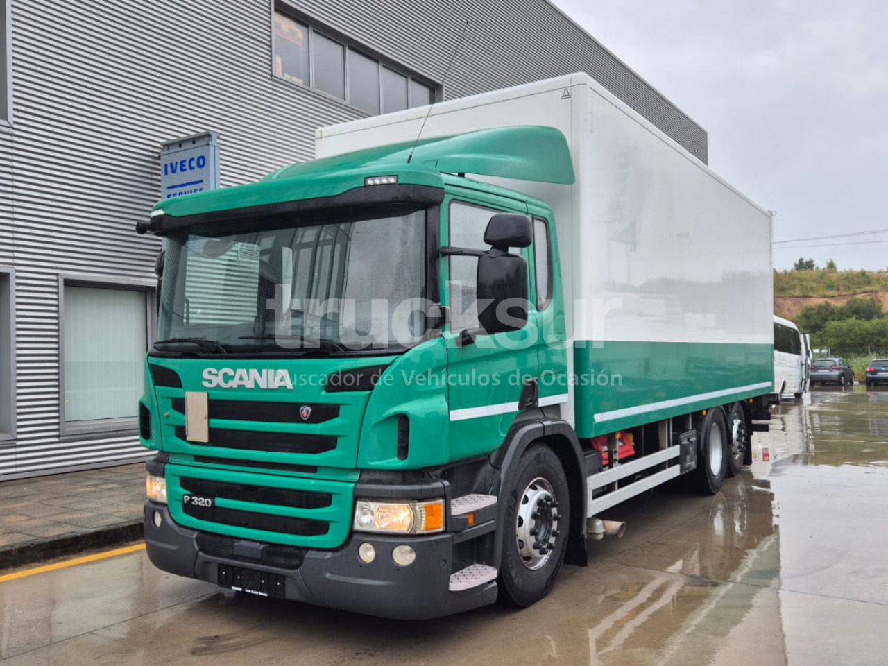 SCANIA P320.26 ejes 6x2*4 - Камион фургон: снимка 1 SCANIA P320.26 ejes 6x2*4 - Камион фургон: снимка 1