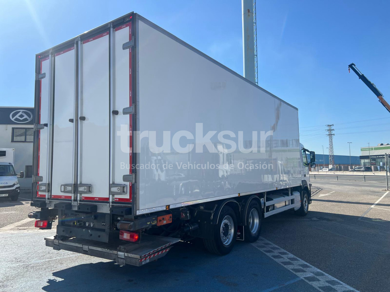 VOLVO FM450 ejes 6x2*4 - Рефрижератор камион: снимка 3 VOLVO FM450 ejes 6x2*4 - Рефрижератор камион: снимка 3