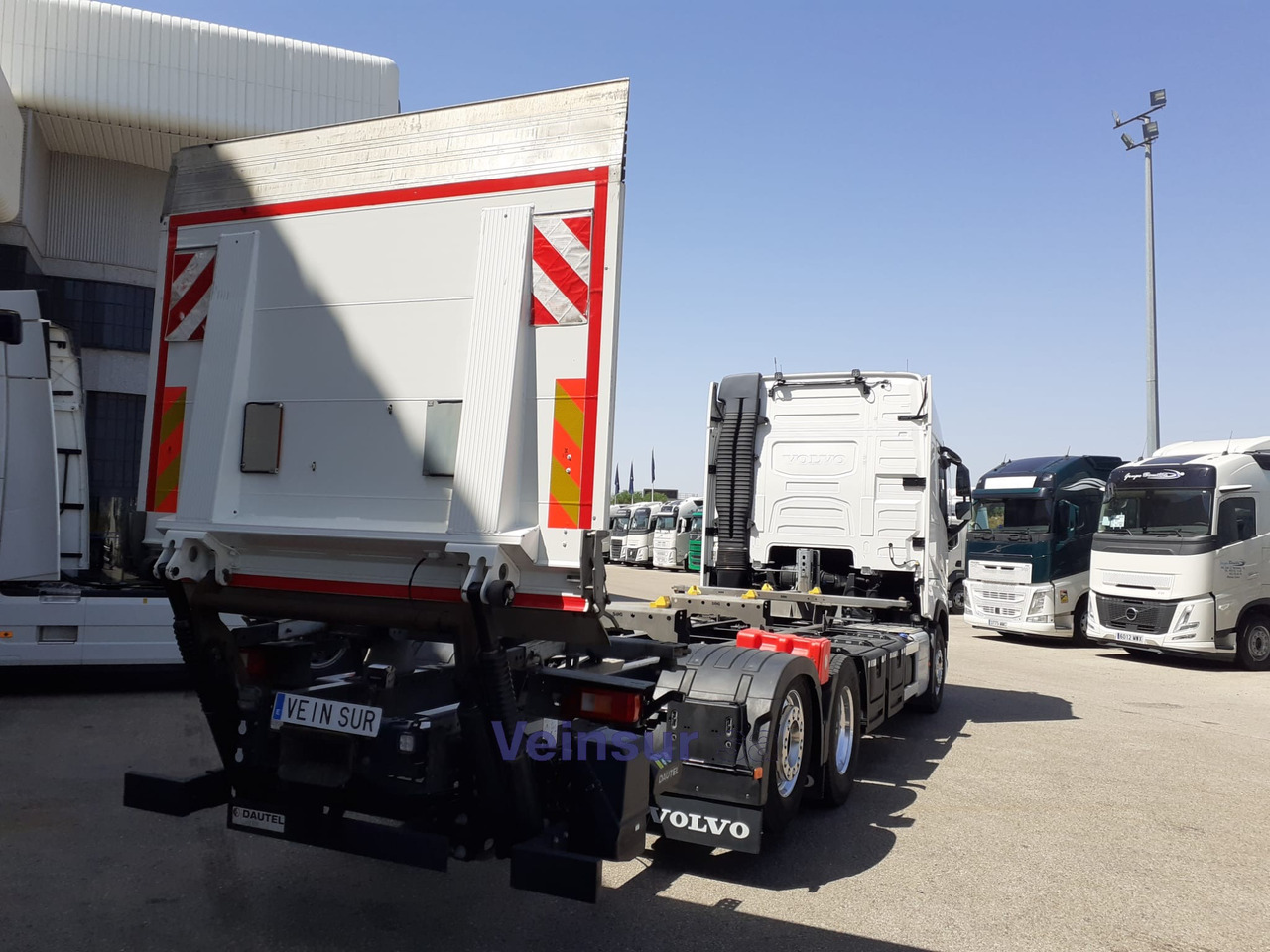 VOLVO FH4 I-SAVE - Камион: снимка 3 VOLVO FH4 I-SAVE - Камион: снимка 3