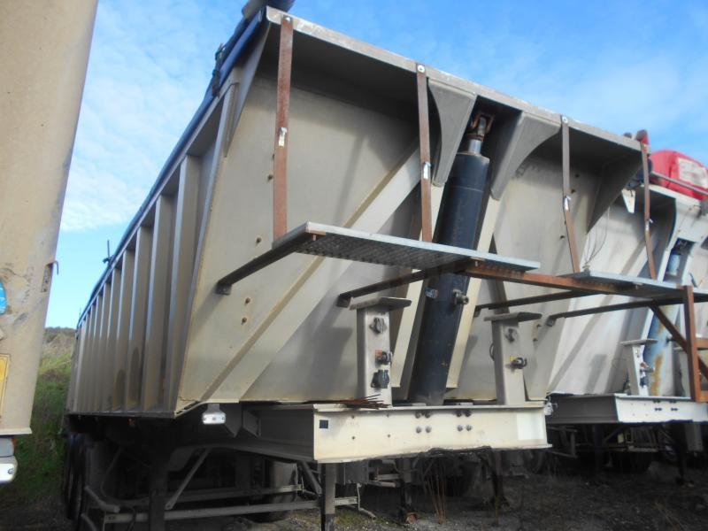 Benalu - Самосвал полуремарке: снимка 2 Benalu - Самосвал полуремарке: снимка 2