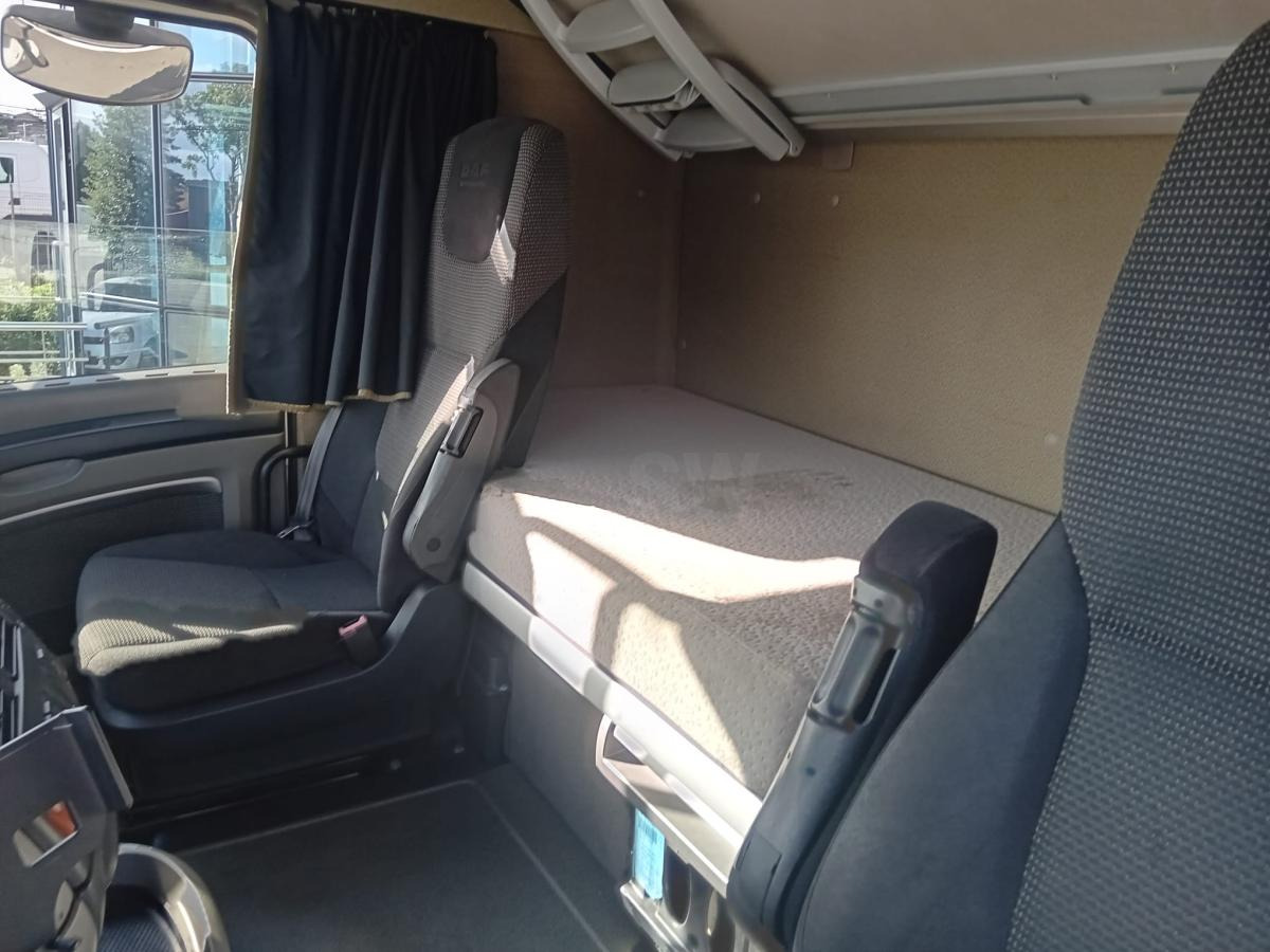 Бордови камион DAF XF105 460: снимка 12 Бордови камион DAF XF105 460: снимка 12
