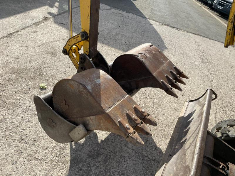 Komatsu PC20R-8 - Мини багер: снимка 3 Komatsu PC20R-8 - Мини багер: снимка 3