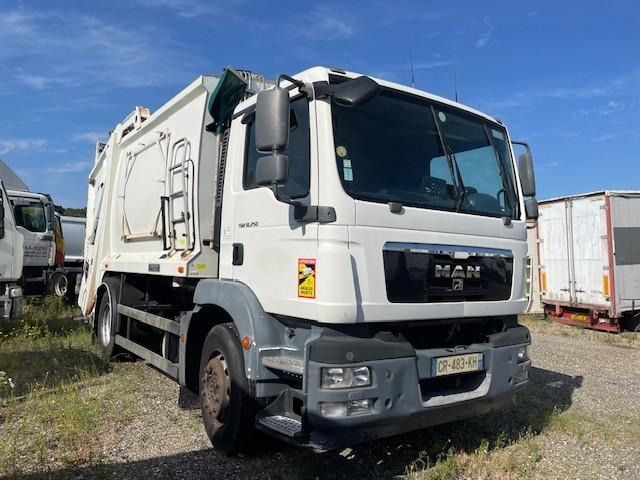 MAN TGM 18.250 - Боклукчийска кола: снимка 2 MAN TGM 18.250 - Боклукчийска кола: снимка 2