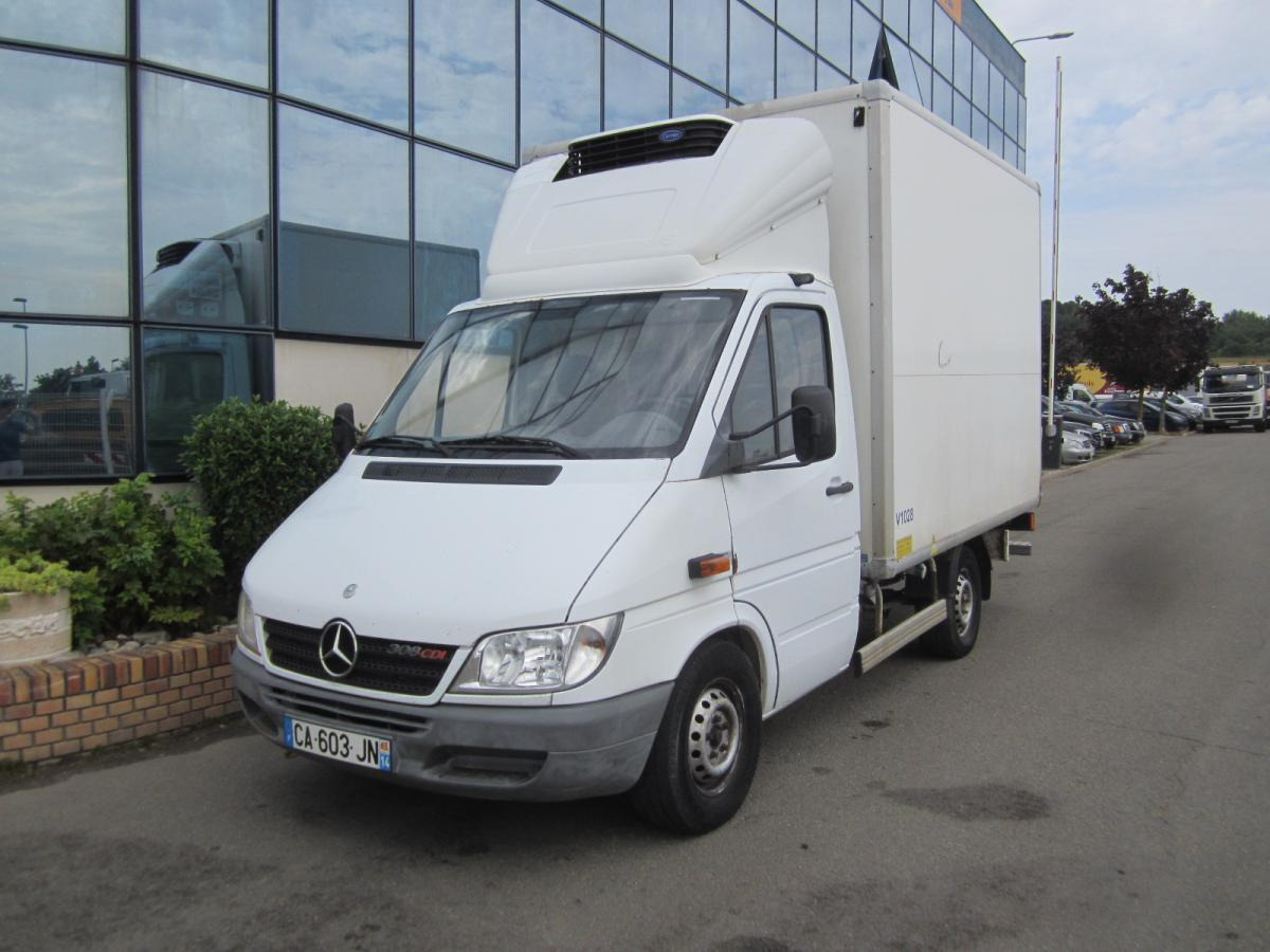 Mercedes 308D - Хладилен бус: снимка 1 Mercedes 308D - Хладилен бус: снимка 1