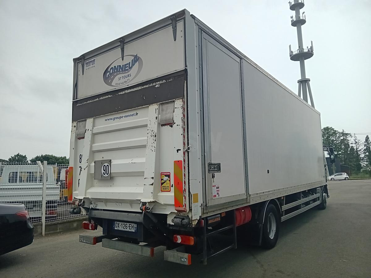 Renault D16 - Камион фургон: снимка 5 Renault D16 - Камион фургон: снимка 5