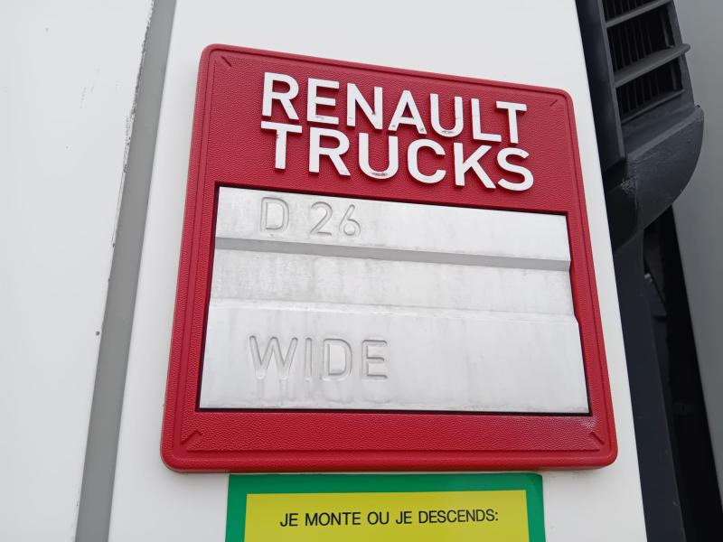 Renault D26 - Боклукчийска кола: снимка 3 Renault D26 - Боклукчийска кола: снимка 3