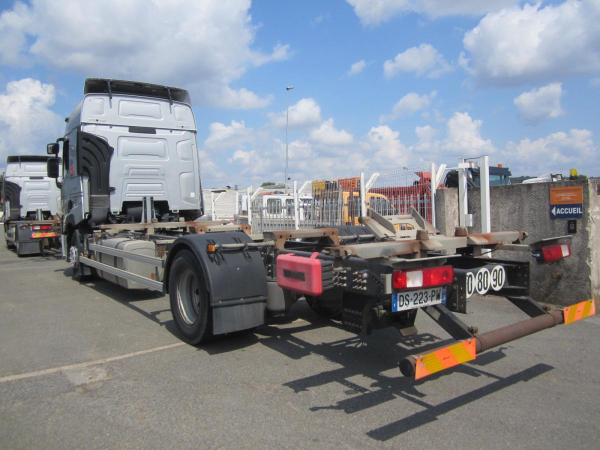 Renault Gamme T 430 DXI - Контейнеровоз/ Сменна каросерия камион: снимка 5 Renault Gamme T 430 DXI - Контейнеровоз/ Сменна каросерия камион: снимка 5