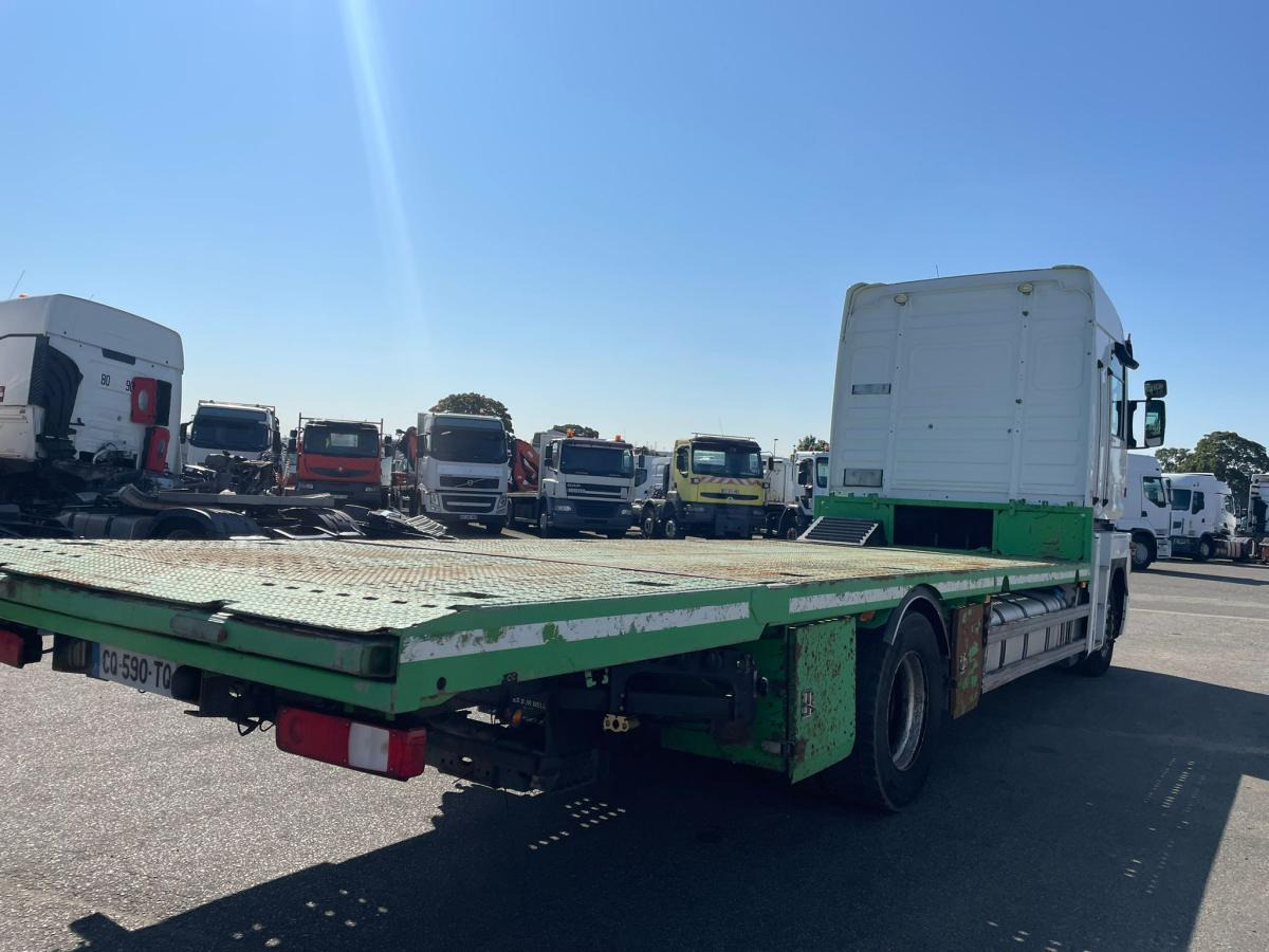 Renault Magnum 440 DXI - Бордови камион: снимка 4 Renault Magnum 440 DXI - Бордови камион: снимка 4