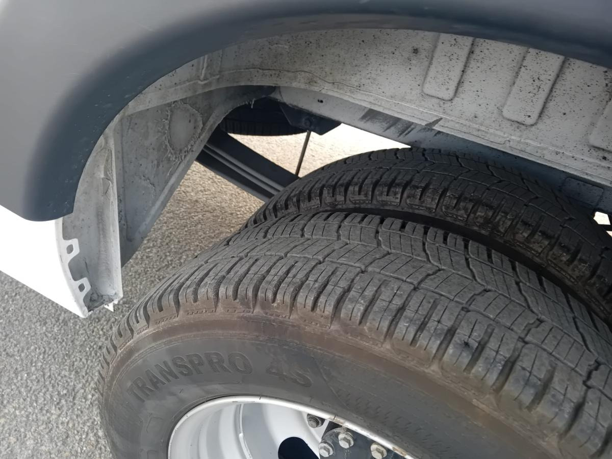 Renault Master - Товарен бус: снимка 4 Renault Master - Товарен бус: снимка 4