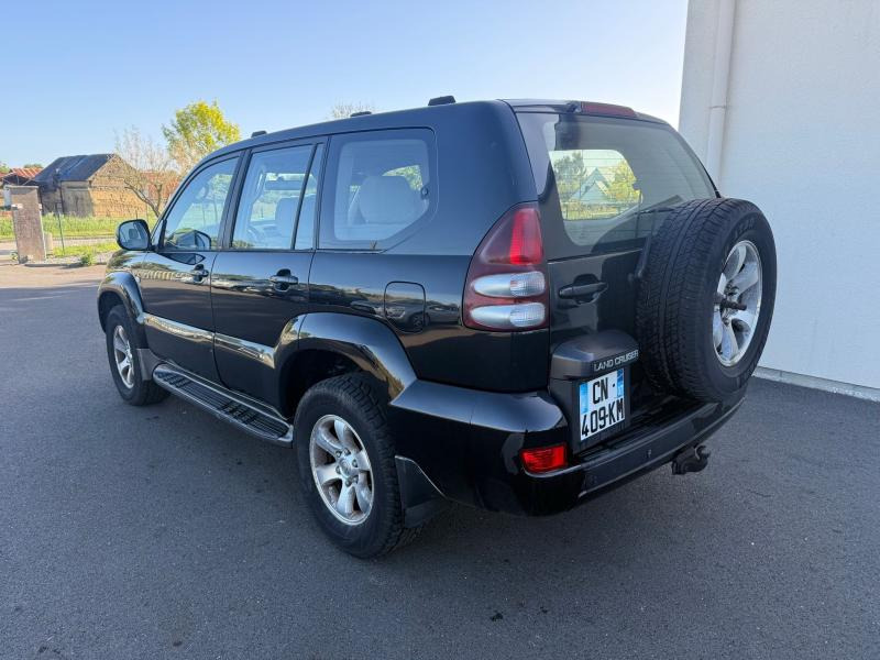 Toyota Land Cruiser - Джип: снимка 3 Toyota Land Cruiser - Джип: снимка 3