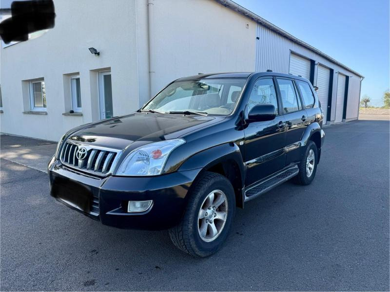 Toyota Land Cruiser - Джип: снимка 1 Toyota Land Cruiser - Джип: снимка 1
