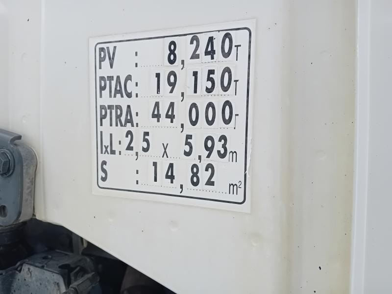 Влекач Scania R 420: снимка 6