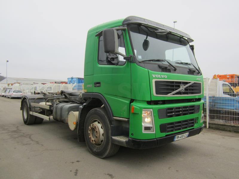 Volvo FM 260 - Мултилифт с кука камион: снимка 2 Volvo FM 260 - Мултилифт с кука камион: снимка 2