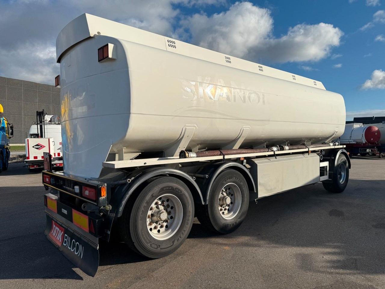 HMK Bilcon 27.000 l. ADR Tank 5 compartment - Ремарке цистерна: снимка 3 HMK Bilcon 27.000 l. ADR Tank 5 compartment - Ремарке цистерна: снимка 3