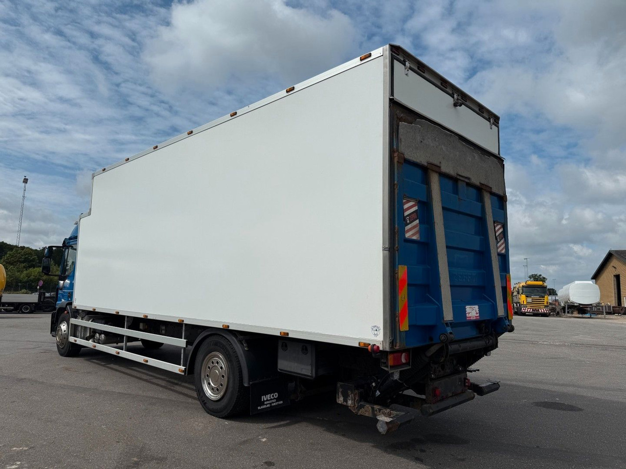 Iveco EuroCargo 180 E28 4x2 Thermo King T-1000R - Рефрижератор камион: снимка 4 Iveco EuroCargo 180 E28 4x2 Thermo King T-1000R - Рефрижератор камион: снимка 4