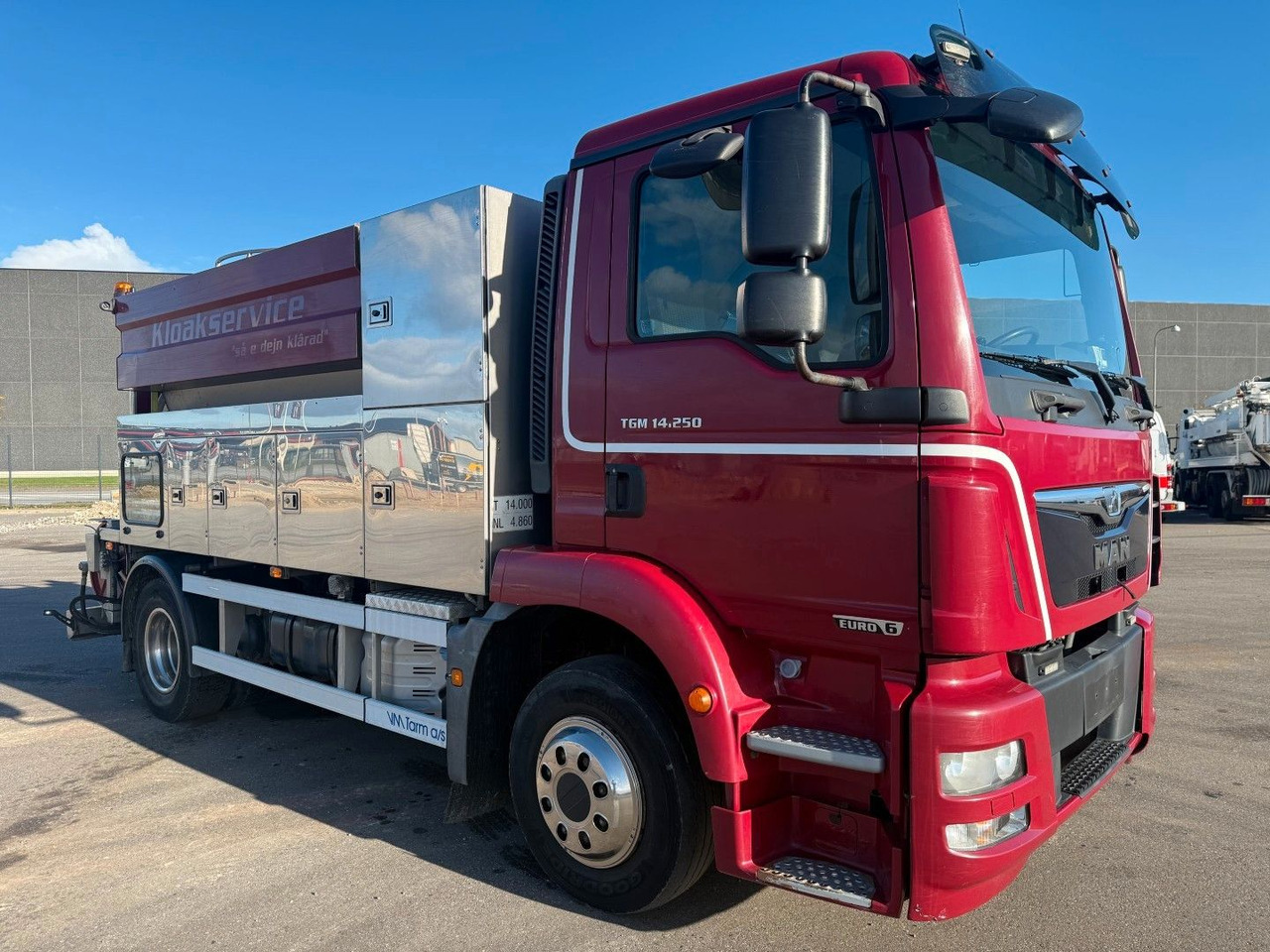 MAN TGM 14.250 VM-Tarm Stainless Steel 4000 l. Kombi - Каналопочистваща машина: снимка 2 MAN TGM 14.250 VM-Tarm Stainless Steel 4000 l. Kombi - Каналопочистваща машина: снимка 2