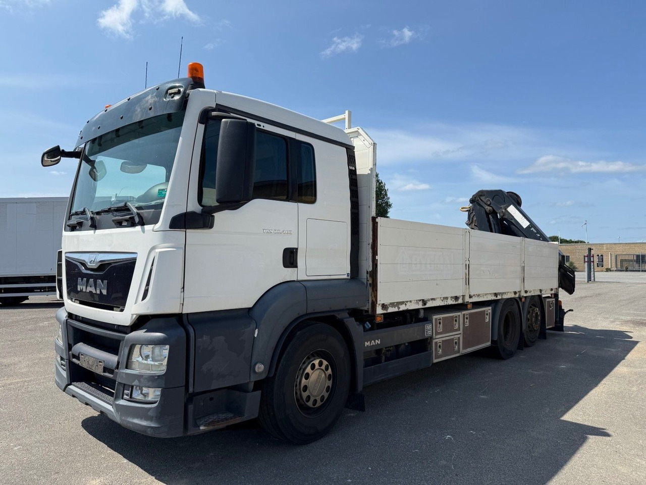MAN TGS 26.400 6x2 HMF 2620 K5 / Engine Damage - Камион с кран: снимка 1 MAN TGS 26.400 6x2 HMF 2620 K5 / Engine Damage - Камион с кран: снимка 1