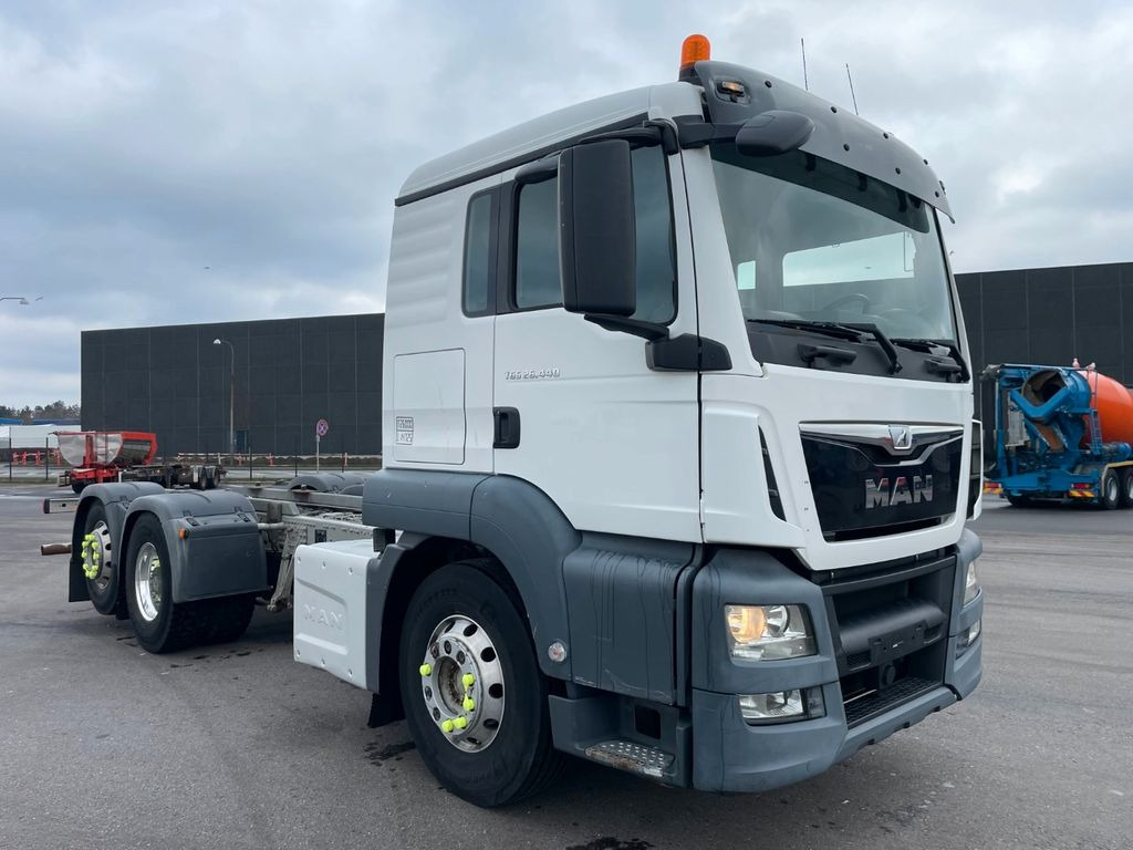 MAN TGS 26.440 6x2*4 ADR Fahrgestell Euro 6 - Шаси кабина: снимка 2 MAN TGS 26.440 6x2*4 ADR Fahrgestell Euro 6 - Шаси кабина: снимка 2